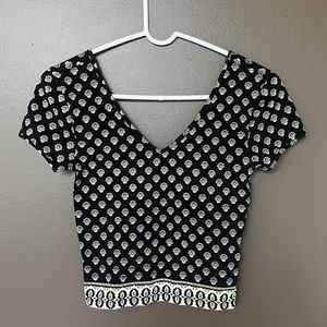 Black, short sleeve, pattern, shirt, forever 21, Medium